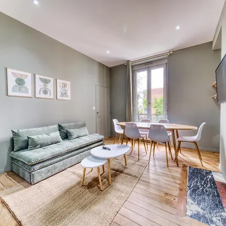 Fleurs D'azur Apartment