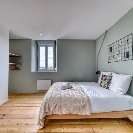 Fleurs D'azur رانس