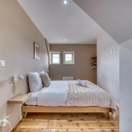 Fleurs D'azur * رانس