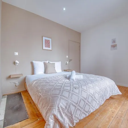 Fleurs D'azur * رانس